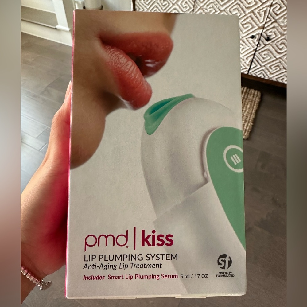 New- never use!! Lip plumping system - anti aging treatment.